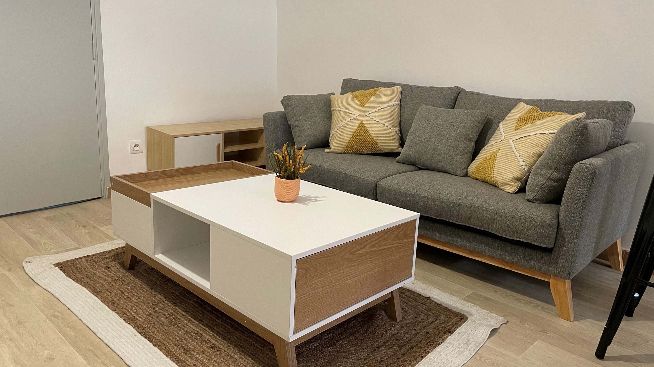 Lockleys — Display apartment styling