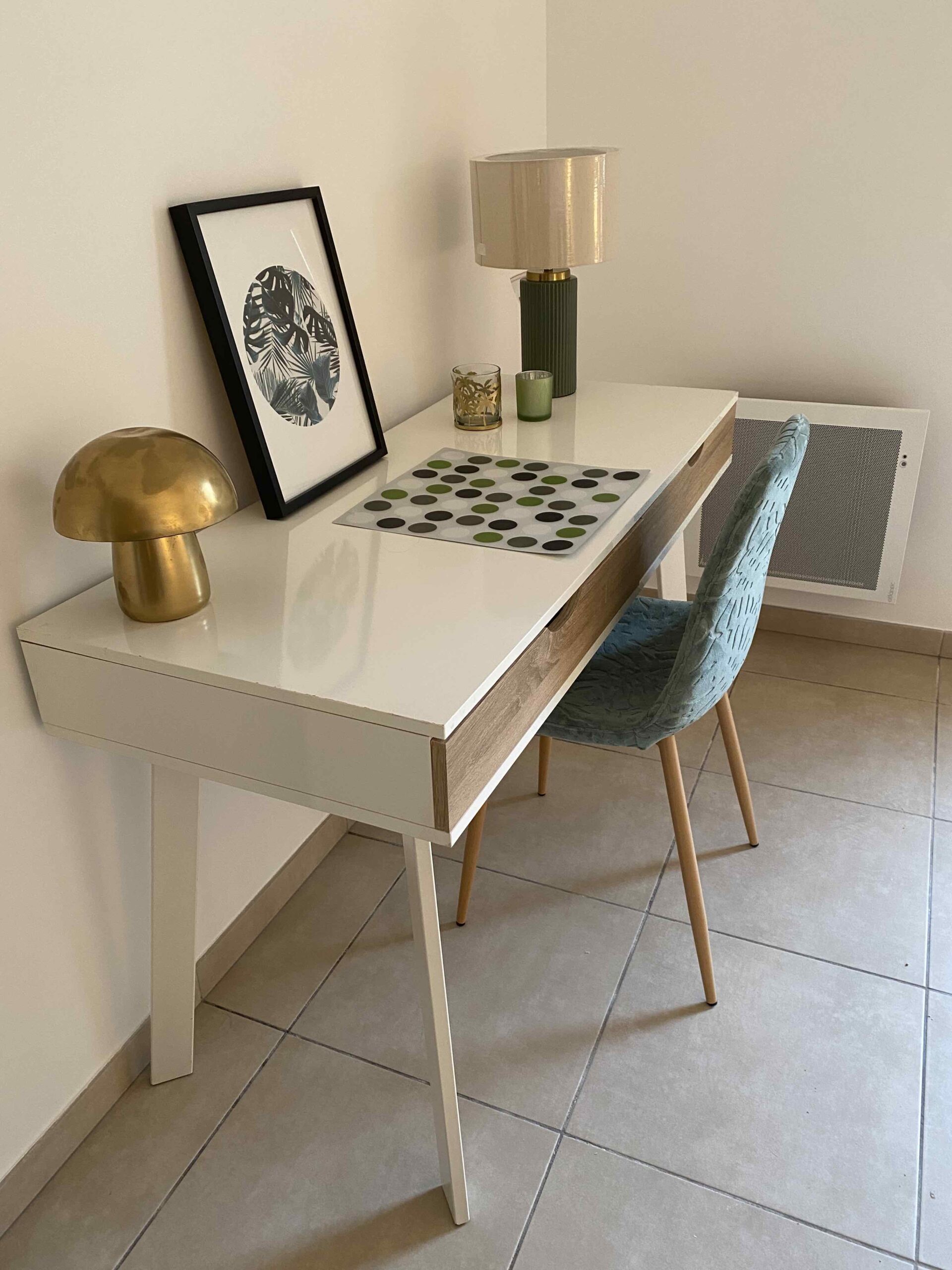Blackwood — Display apartment styling