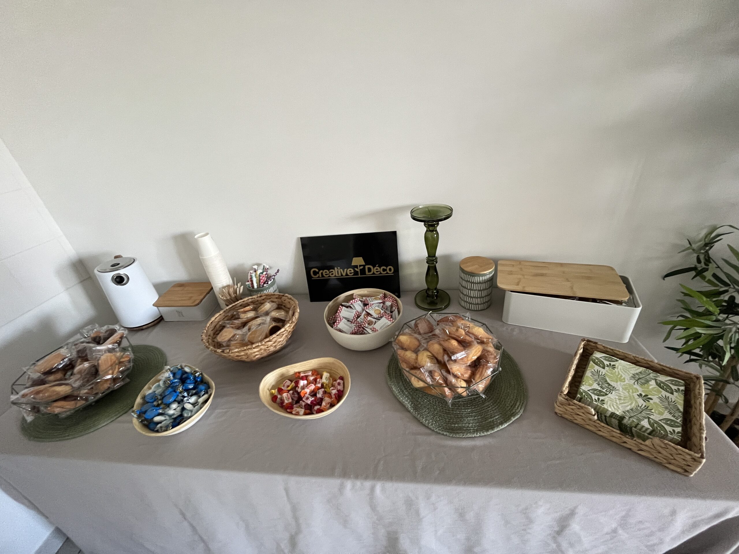 Gilberton — Display suite handover