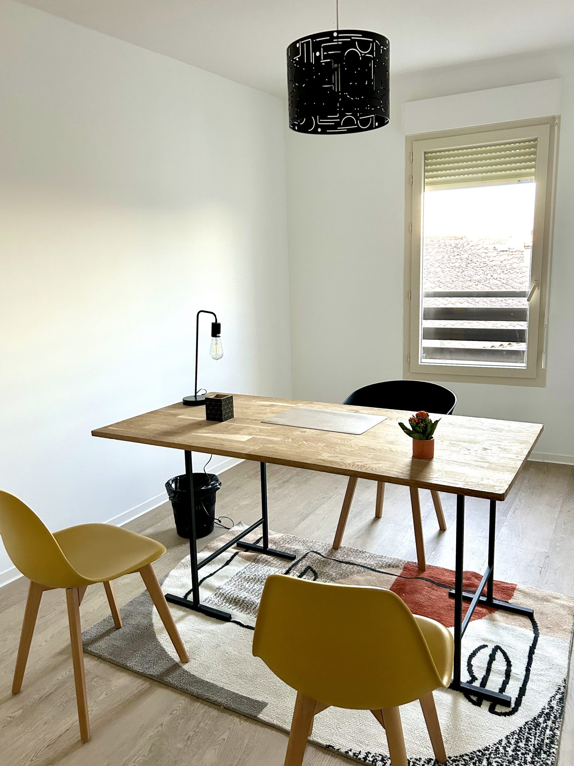 Oaklands Park — Display suite handover project