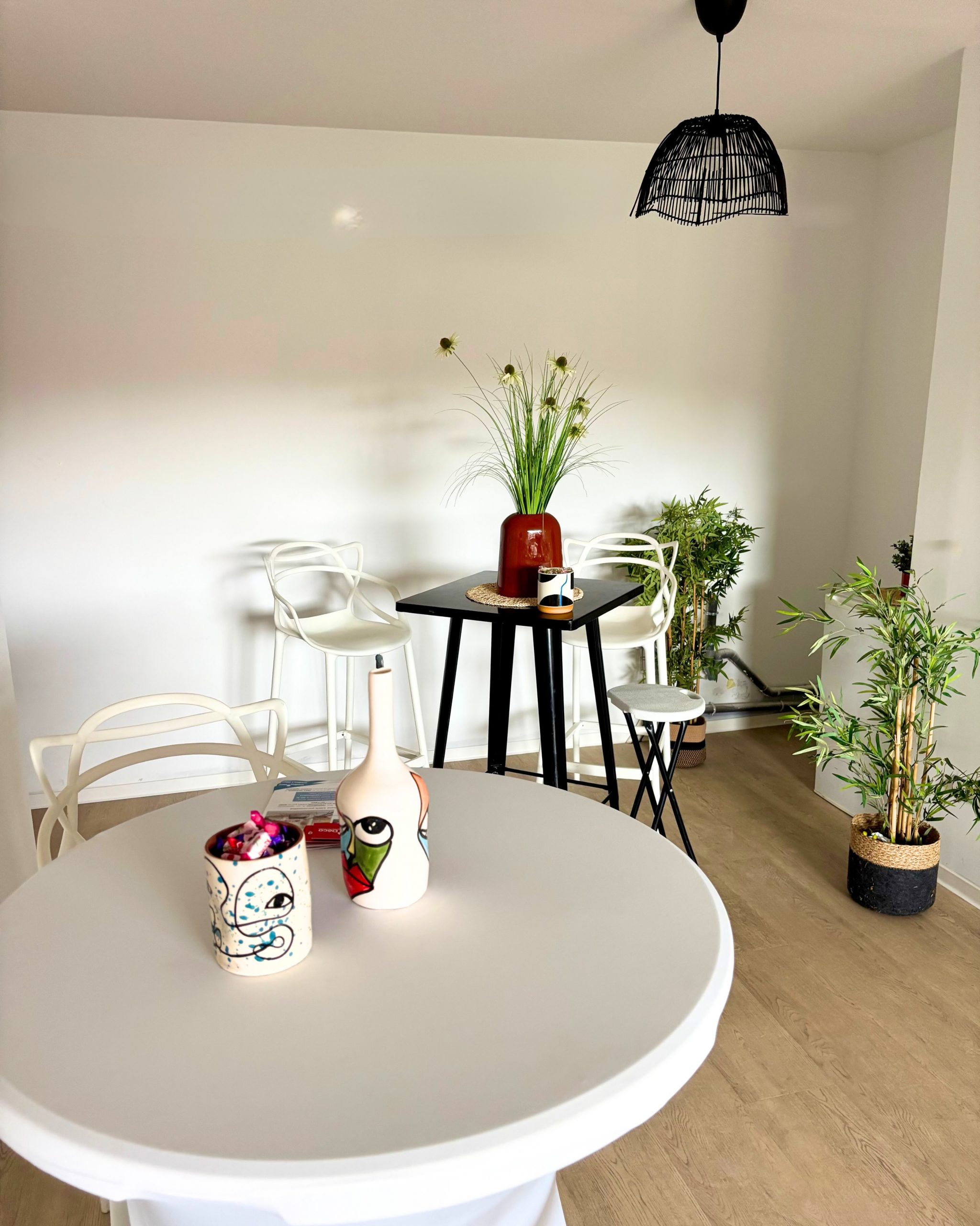 Semaphore Park — Display suite handover