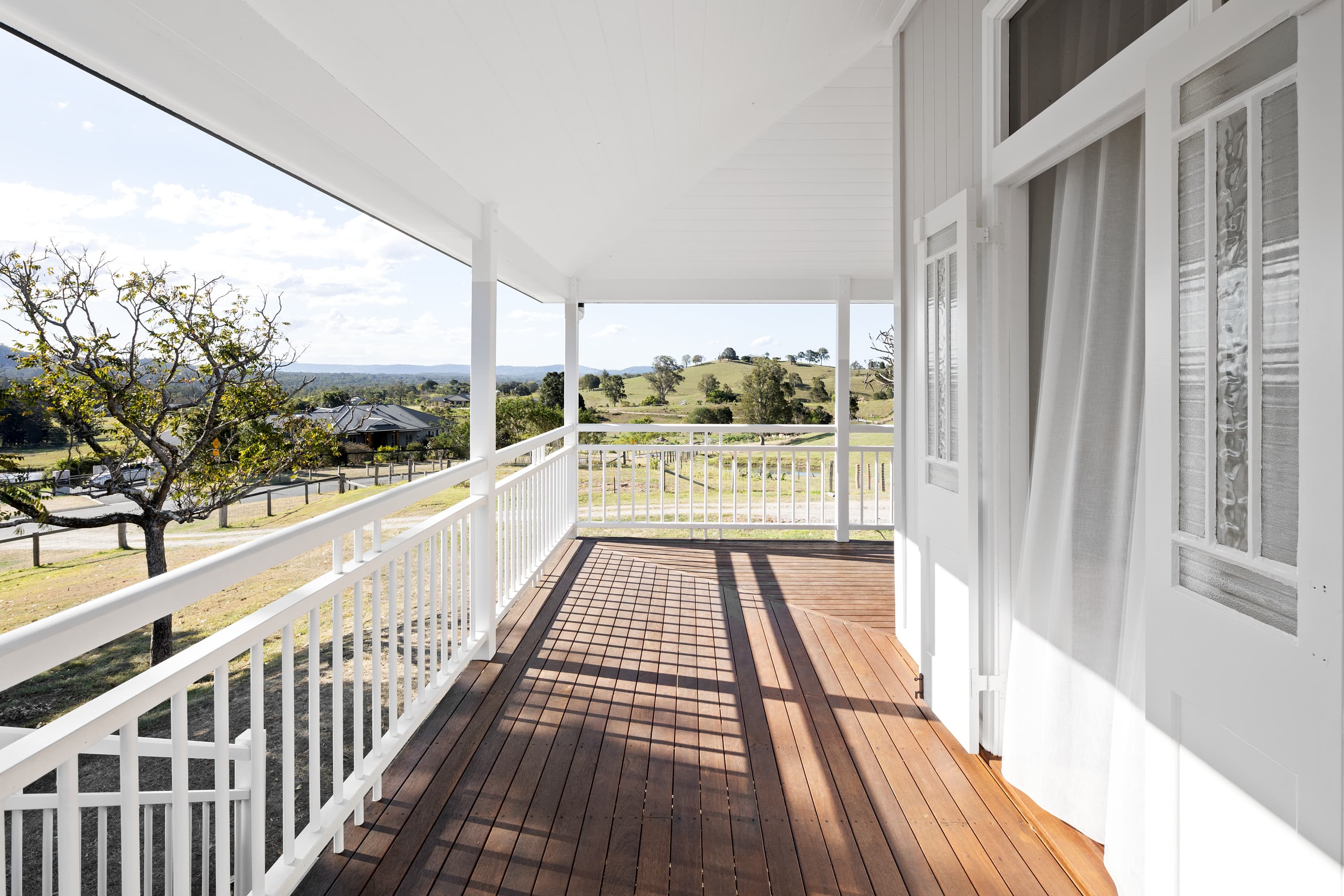 Stirling Residence — photo 3